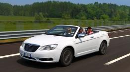 Lancia Flavia Cabrio - lewy bok