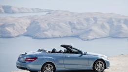 Mercedes Klasa E Cabrio - prawy bok
