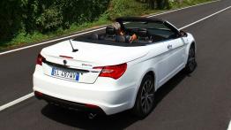 Lancia Flavia Cabrio - widok z tyłu