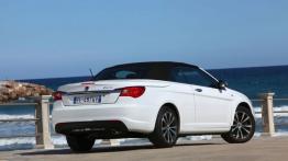 Lancia Flavia Cabrio - widok z tyłu