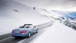 Mercedes Klasa E Cabrio - widok z tyłu