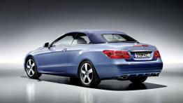 Mercedes Klasa E Cabrio - widok z tyłu