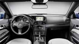 Mercedes Klasa E Cabrio - pełny panel przedni