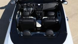 Lancia Flavia Cabrio - widok ogólny wnętrza