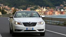 Lancia Flavia Cabrio - widok z przodu