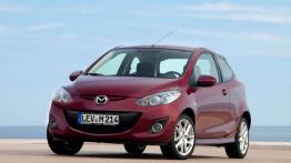 Mazda 2 Facelifting - wersja 3-drzwiowa - widok z przodu