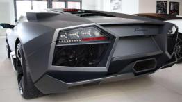 Lamborghini Reventon - piękny czy bestia?