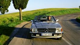 Mercedes SL Historia - widok z przodu