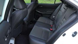 Lexus IS 300h F-Sport - miłość od drugiego wejrzenia