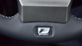 Lexus IS 300h F-Sport - miłość od drugiego wejrzenia