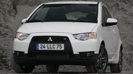 Mitsubishi Colt Hatchback 3D Ralliart - widok z przodu