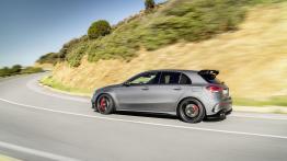 Mercedes-AMG A45 4MATIC+ - lewy bok