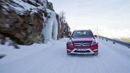 Mercedes GLK 350 4MATIC - widok z przodu