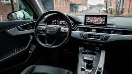 U¿ywane Audi A4 B9 2.0 TDI 190 quattro S Tronic - kokpit