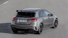 Mercedes-AMG A45 4MATIC+ - widok z ty?u