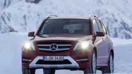 Mercedes GLK 350 4MATIC - widok z przodu