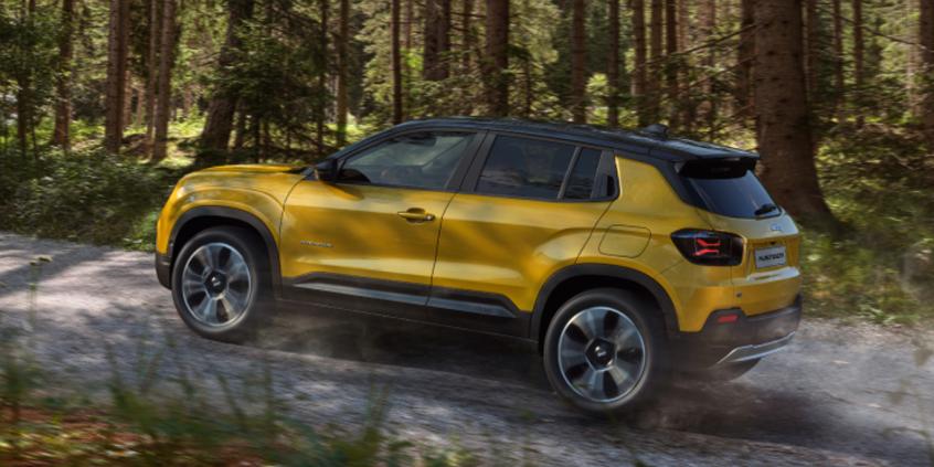 Jeep Avenger po liftingu. Zmiany i podświetlana osłona chłodnicy