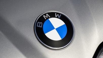 Nowe logo BMW we wszystkich modelach od 1 lutego. Zauważysz różnicę?