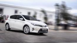 Toyota Auris II Hatchback 5d Hybrid - prawy bok
