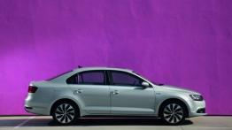 Volkswagen Jetta Hybrid - prawy bok