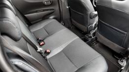 Toyota Yaris III Hybrid - widok ogólny wnętrza