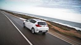 Toyota Auris II Hatchback 5d Hybrid - widok z tyłu