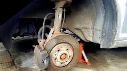 Zadanie na weekend: Jak samodzielnie wymienić zawieszenie?