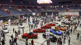 Tłumy miłośników motoryzacji na VERVA Street Racing w Krakowie