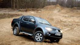Mitsubishi L200 - farmer w mieście