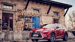 Lexus RX 200t – duży SUV w zatłoczonym mieście