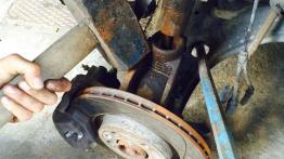 Zadanie na weekend: Jak samodzielnie wymienić zawieszenie?