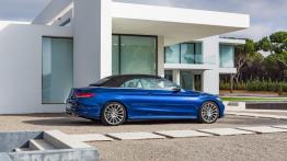 Mercedes C Cabrio na początek wystawy w Genewie