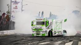 Tłumy miłośników motoryzacji na VERVA Street Racing w Krakowie