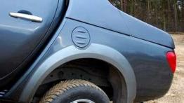 Mitsubishi L200 - farmer w mieście