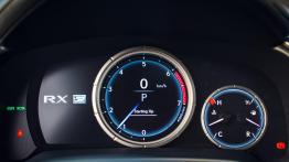 Lexus RX 200t – duży SUV w zatłoczonym mieście