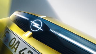 Nowy Opel Astra 2026 wjeżdża do Polski. Zaskakujący cennik i "świecący" design