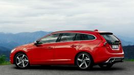 Volvo V60 R-Design - lewy bok