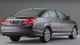 Toyota Avalon III