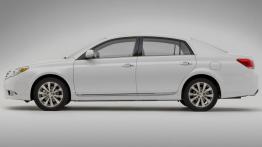 Toyota Avalon III