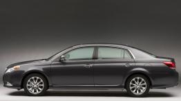 Toyota Avalon III