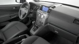 Opel Zafira II - pełny panel przedni