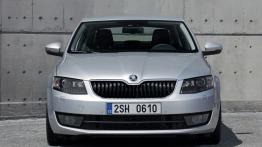 Skoda Octavia III - widok z przodu