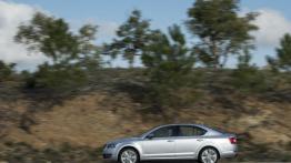 Skoda Octavia III - lewy bok