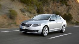 Skoda Octavia III - lewy bok