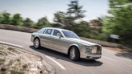 Rolls-Royce Phantom Series II - prawy bok