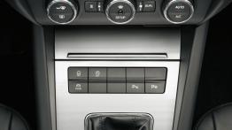 Skoda Octavia III - konsola środkowa