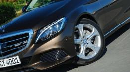 Mercedes Klasa C Kombi - luksus, gwiazda i duży bagażnik
