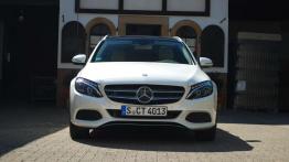 Mercedes Klasa C Kombi - luksus, gwiazda i duży bagażnik
