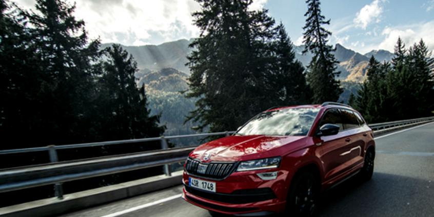 ŠKODA dostarczyła 105 300 samochodów w październiku