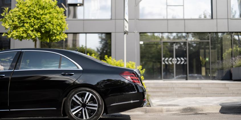 Koniec taniej jazdy? Sprawdź, czy w 2026 roku stać Cię jeszcze na własne auto. Policzyliśmy